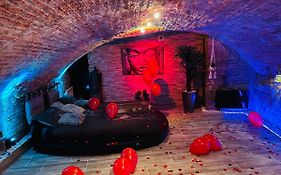 Loveroom21